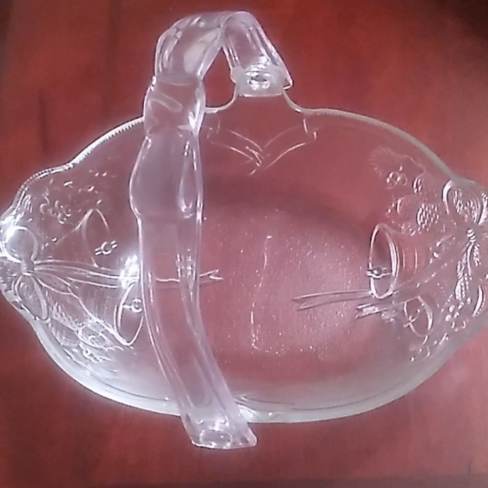 Holiday Bells Glass Basket